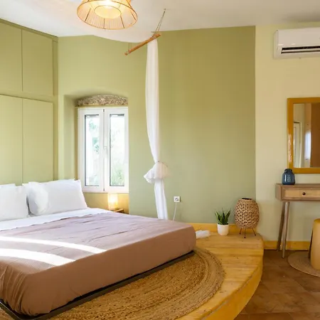 Nonna's Eftihia On The Hill Appartamento